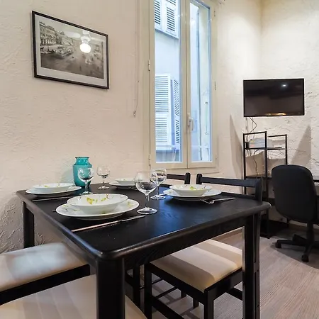Centrale -studio Avec Mezzanine - Vieux * Nice